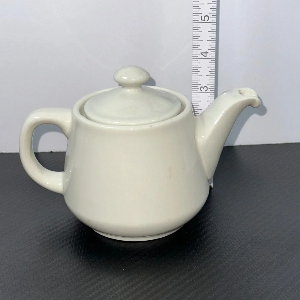 Hall China Cream Small Teapot‎ Made in USA Vintage Restaurant Ware